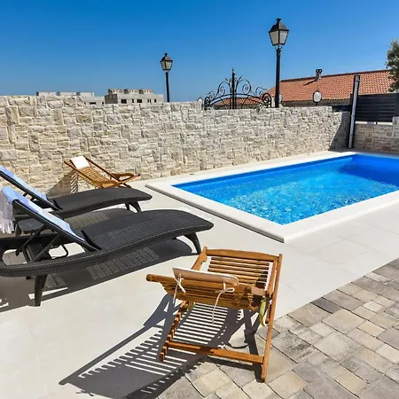 Stunning In Privlaka (Zadar)